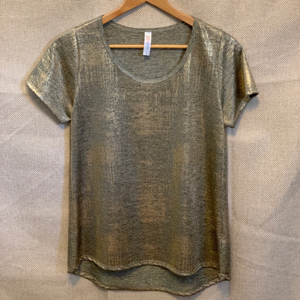 LuLaRoe top